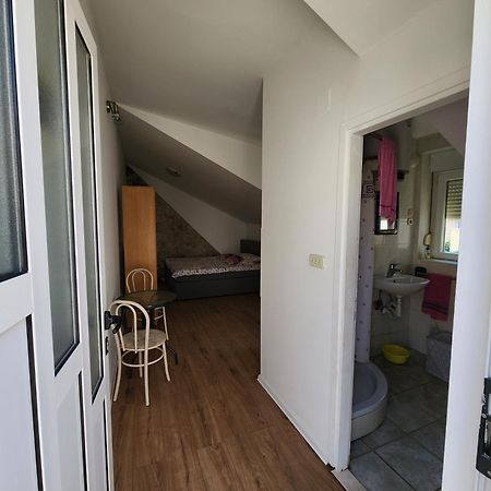 Apartmani Sole 비스 객실 사진
