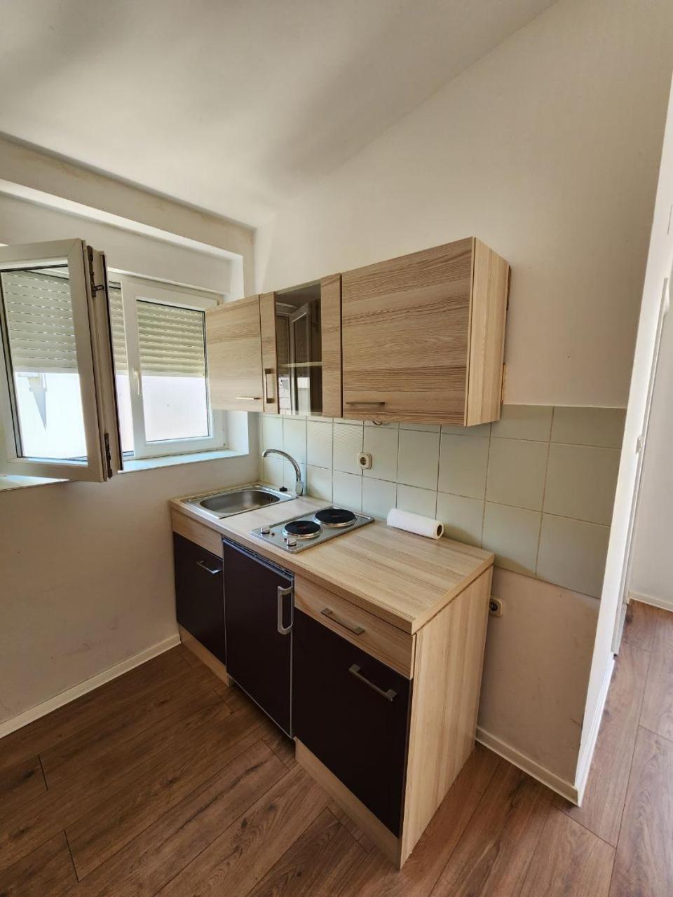 Apartmani Sole 비스 외부 사진